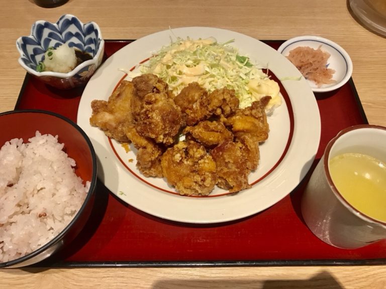 よかたい 汐留シティセンター店(汐留/からあげ食べ放題定食/900円)☆ 東京リーマンライフ｜東京で働く