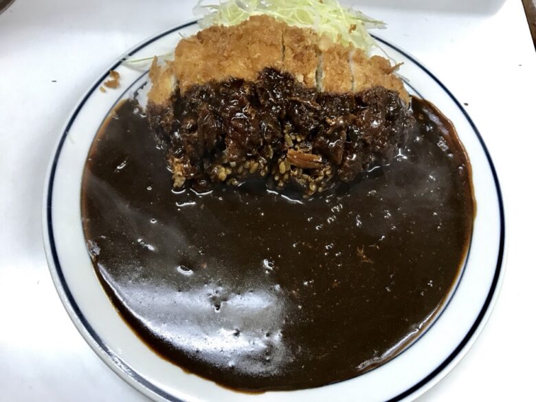 神保町ランチ キッチン南海 神保町 カツカレー 750円 東京リーマンライフ 東京で働くサラリーマンによるサラリーマンのためのポータルサイト